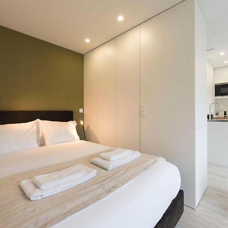 Lovelystay - Modern Loft With Gym & Free Parking Minutes Away From Cbd Porto Dış mekan fotoğraf