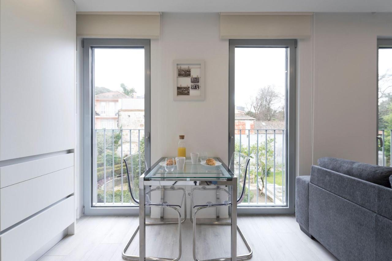 Lovelystay - Modern Loft With Gym & Free Parking Minutes Away From Cbd Porto Dış mekan fotoğraf