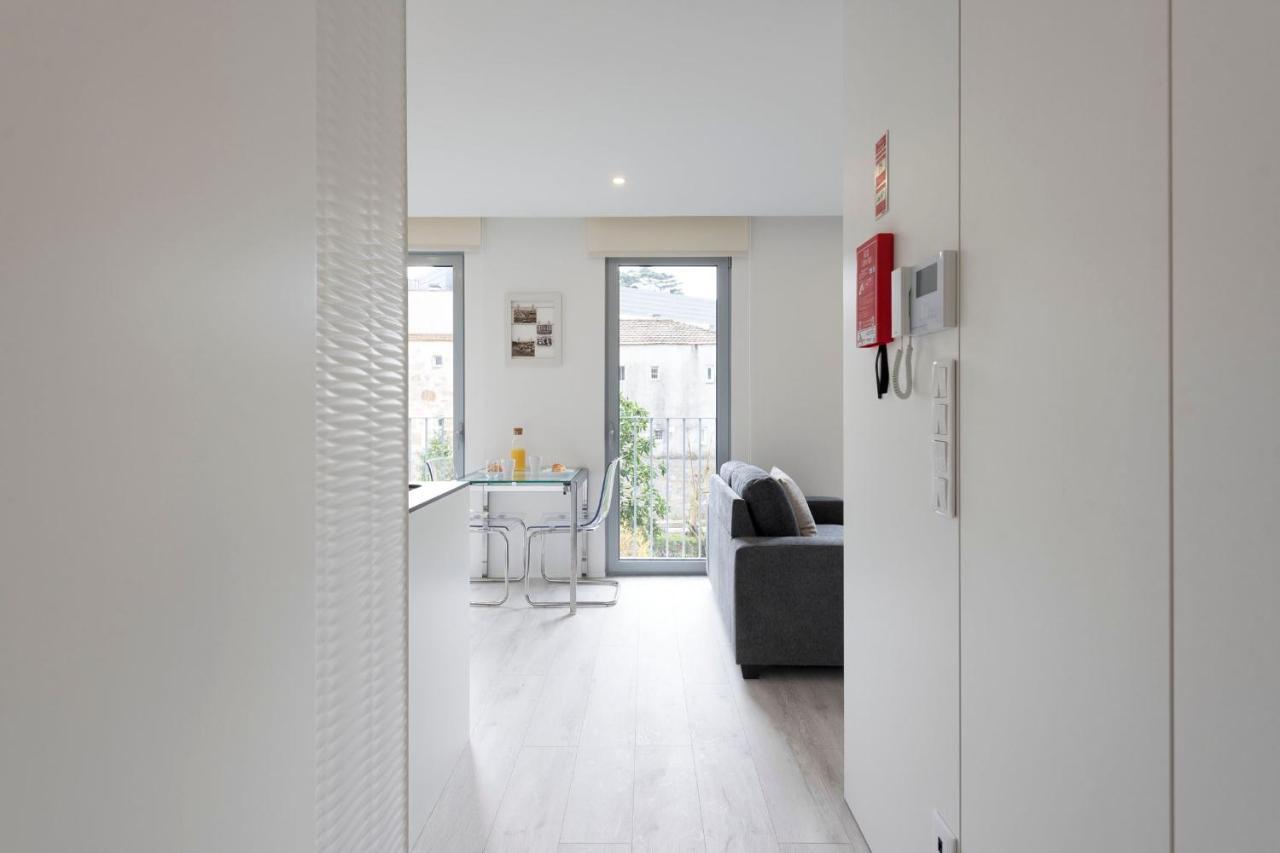 Lovelystay - Modern Loft With Gym & Free Parking Minutes Away From Cbd Porto Dış mekan fotoğraf